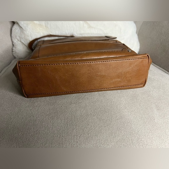 RELIC by Fossil Faux Leather Messenger Crossbody Bag Brown Tan - Picture 14 of 16